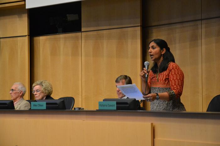 Council vote on minimum wage bill