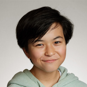 Picture of Commissioner smiling.