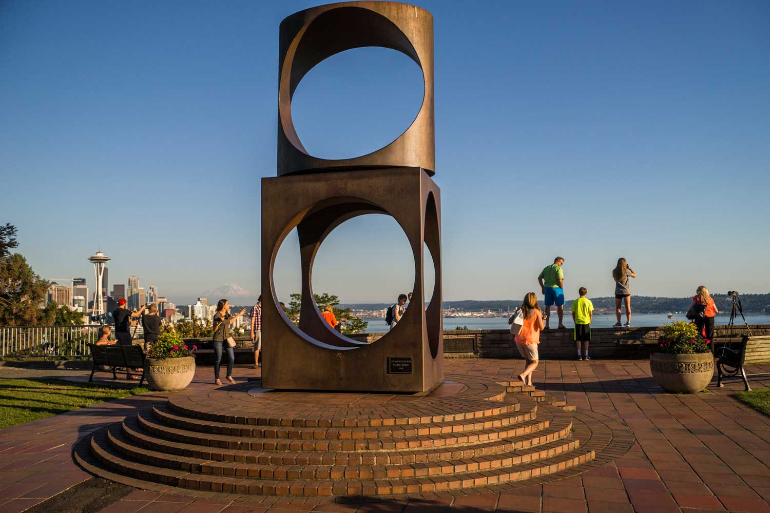 Sculpture at Kerry Park - photo by TIA International Photography