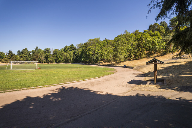 Queen Anne Bowl path with lawn