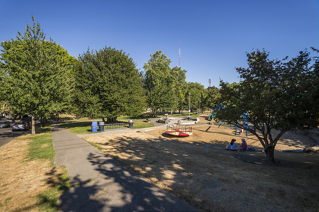 West Queen Anne Playfield path and play area