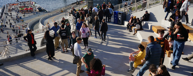 Visitors at Overlook Walk and Pier 62